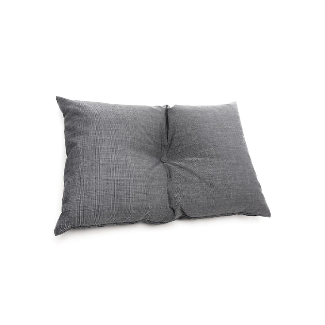 Decorative_cushion_331PS_fullHD.jpeg