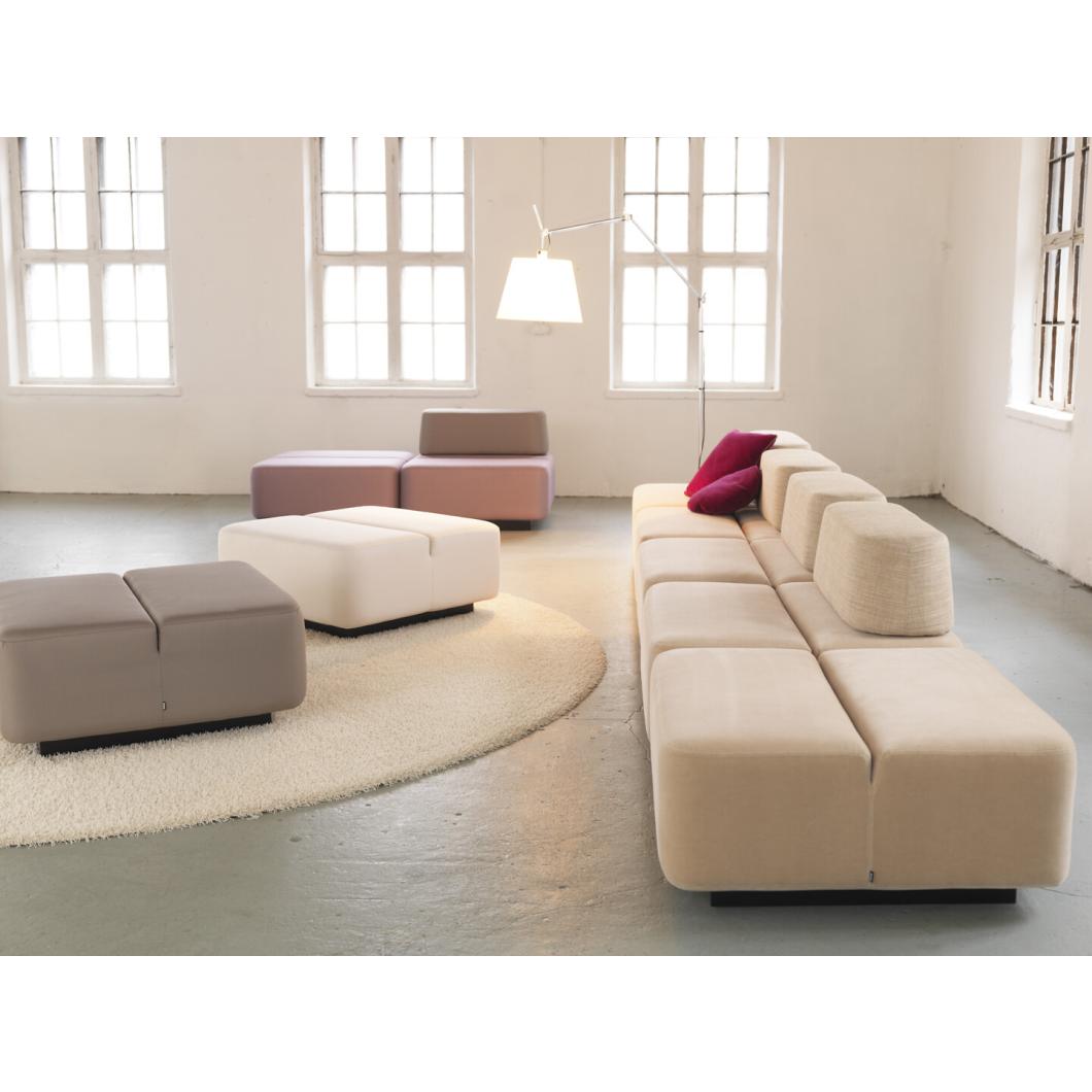 Movie_benches_group_05_fullHD.jpg