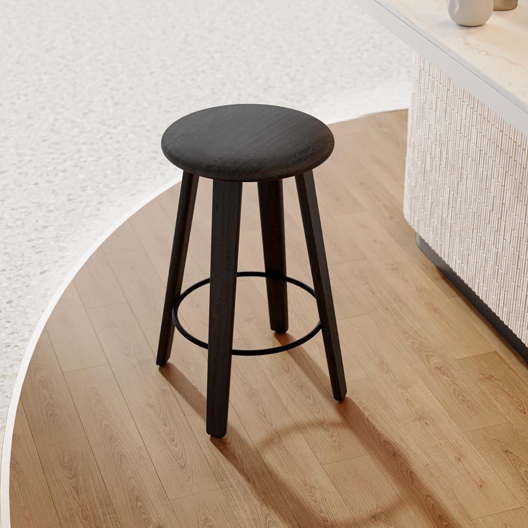 Oona_stool_013_milieu_fullHD.jpg