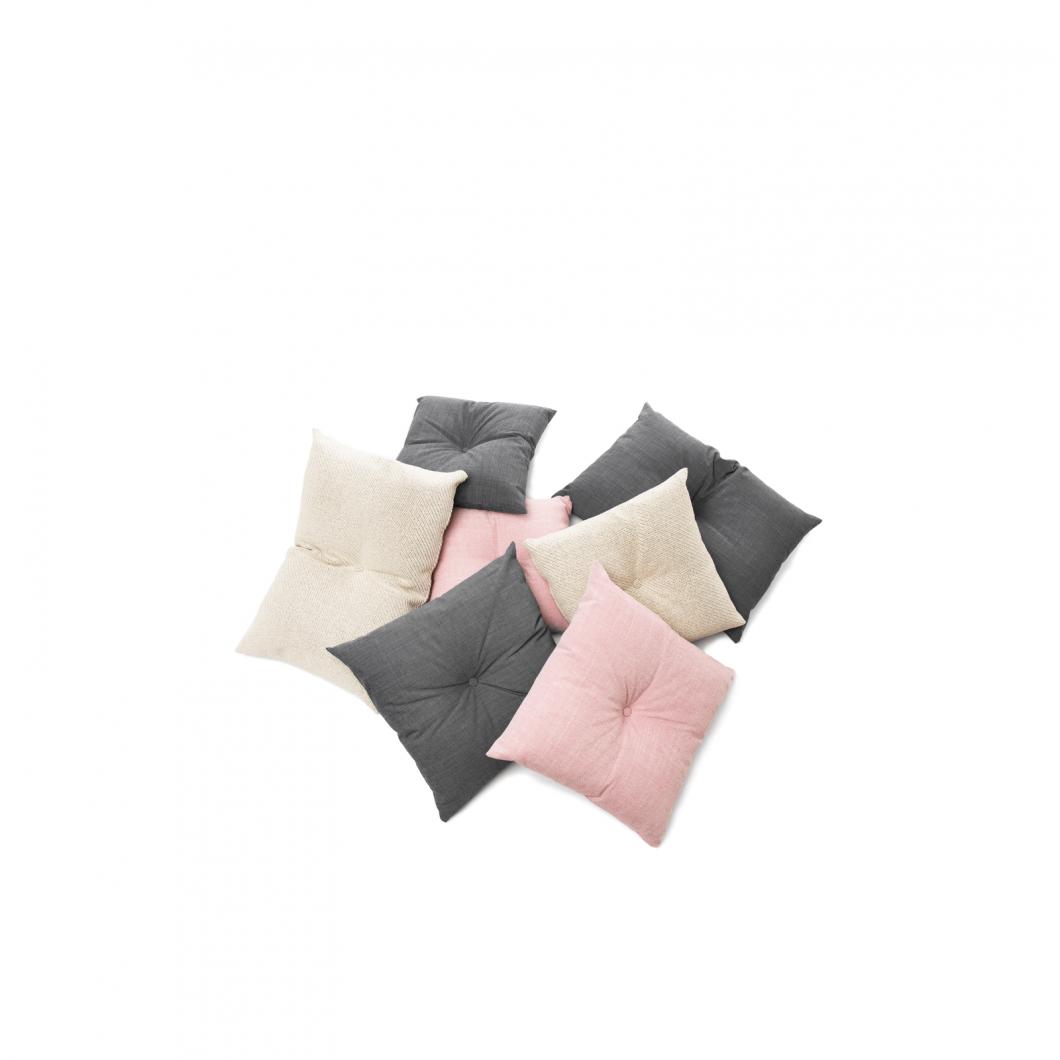 01_Decorative_cushions_group_001_web.jpg